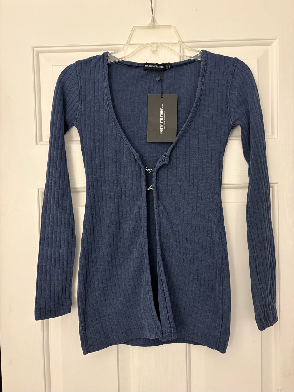 Pretty Little Thing navy washed wide rib hook & eye cardigan.  Sz 6